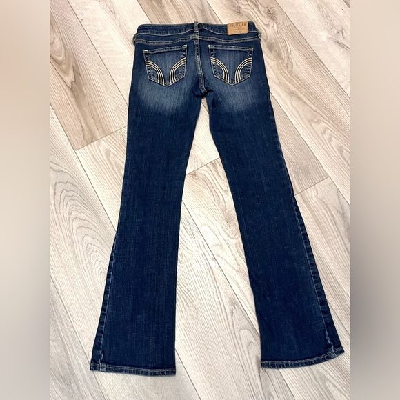 Hollister Dark Wash Low-Rise Flared Jeans, S25 - Picture 3 of 7